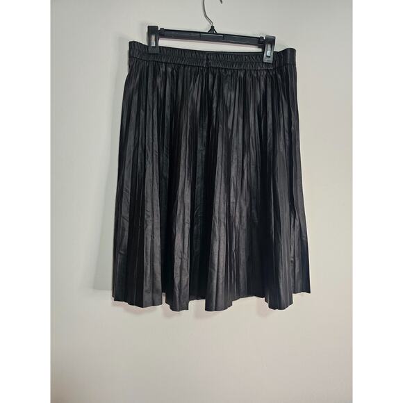 Skies Are Blue Women's Sz L Black Faux Leather Pleated Midi Skirt - Picture 4 of 8